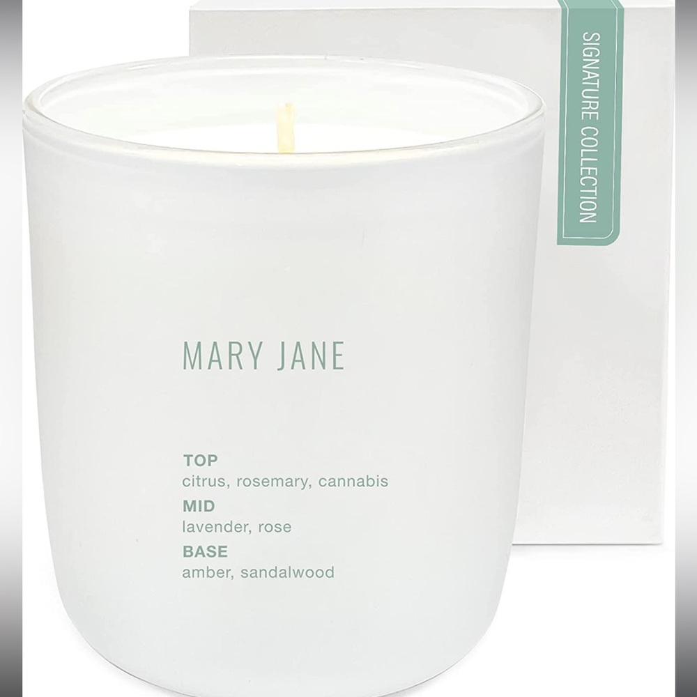 Studio Oh! Signature Collection Scented Candle, Mary Jane, 7 Ounce
